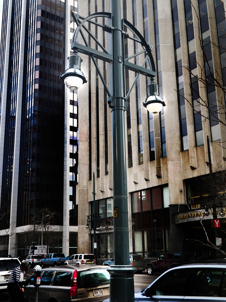 lamppost "face"
